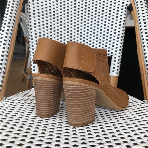 Steve Madden Tan Suzy Open-Toe Booties - Picture 6 of 8